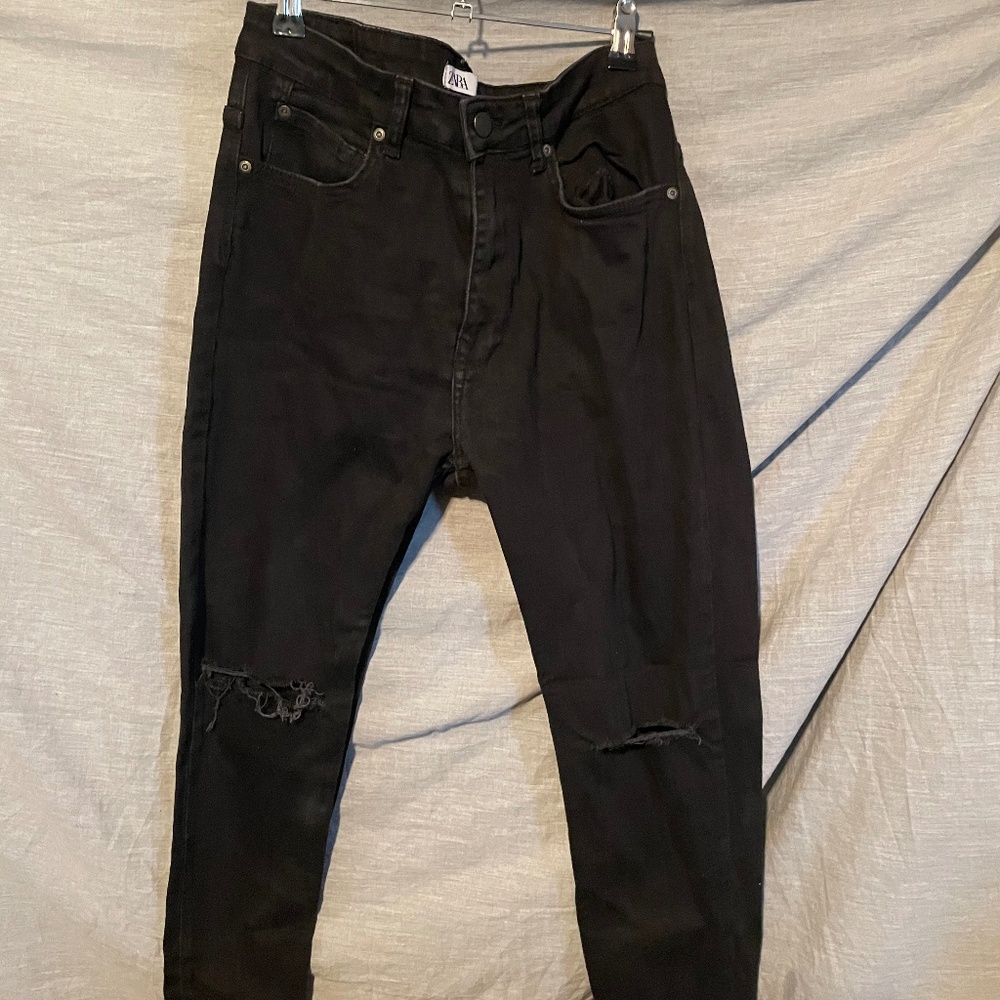 Black Zara Distressed Jeans